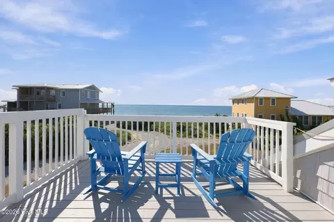 Exterior - 203 Hoffman Beach Rd, Atlantic Beach, NC 28512 photo 2 of 13