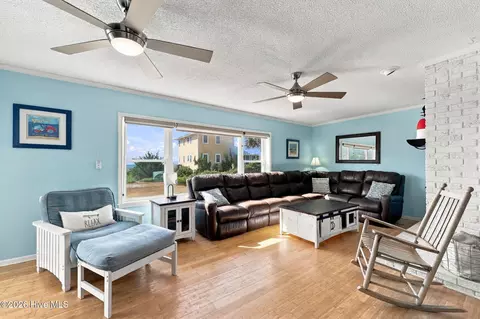 Living - 203 Hoffman Beach Rd, Atlantic Beach, NC 28512 photo 2 of 4