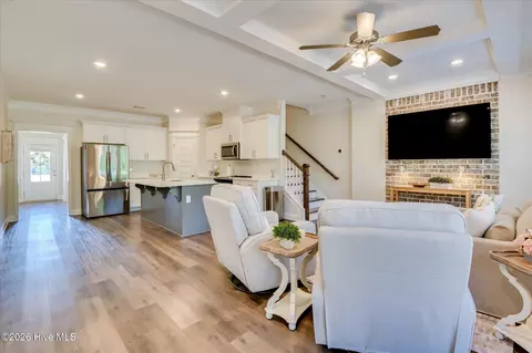 Entry Way - 350 Sumac Trl, Evans, GA 30809 photo 4 of 9