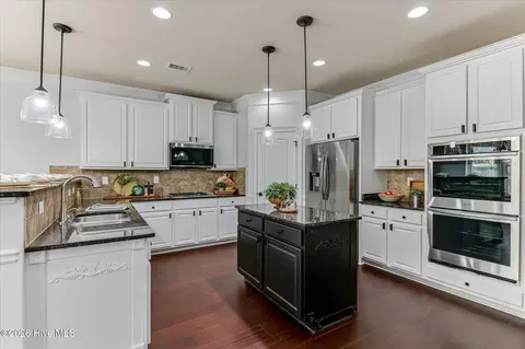 Kitchen - 552 Oconee Cir, Evans, GA 30809 photo 3 of 3