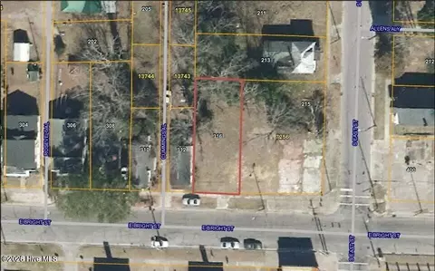 316 E Bright St, Kinston, NC 28501 photo 2