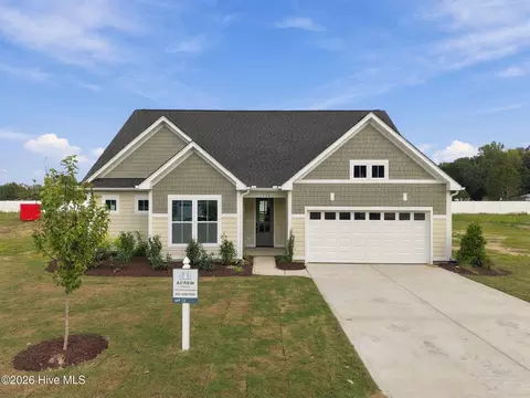 1773 Dixon Grove Ln, Grimesland, NC 27837