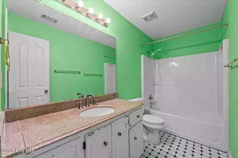 Bath - 536 Oak Brook Dr, Martinez, GA 30907 photo 3 of 3