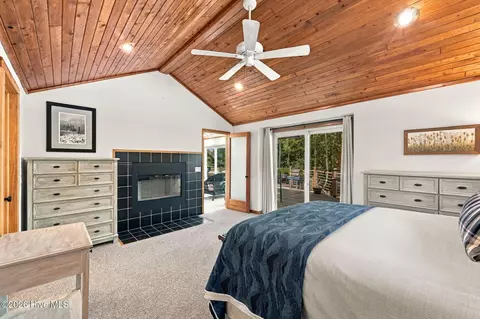 Bedroom - 101 Skipper Cir, Oriental, NC 28571 photo 3 of 6