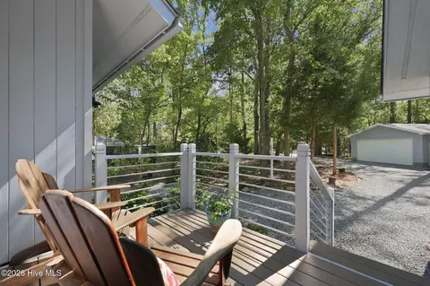 Exterior - 101 Skipper Cir, Oriental, NC 28571 photo 5 of 14