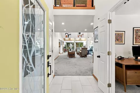 Entry Way - 101 Skipper Cir, Oriental, NC 28571 photo 1 of 5