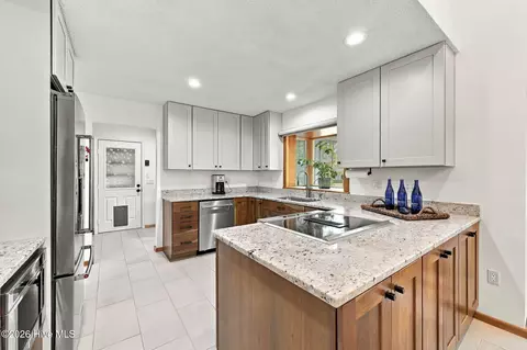 Kitchen - 101 Skipper Cir, Oriental, NC 28571 photo 3 of 4