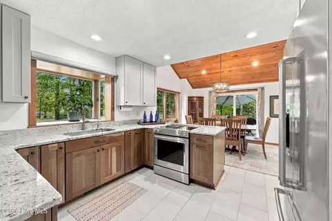 Kitchen - 101 Skipper Cir, Oriental, NC 28571 photo 1 of 4