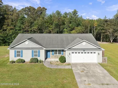 161 Southwoods Ln, Jacksonville, NC 28540