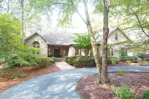 Exterior - 14 Mcmichael Dr, Pinehurst, NC 28374 photo 2 of 20