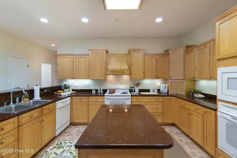 Kitchen - 14 Mcmichael Dr, Pinehurst, NC 28374 photo 1 of 5