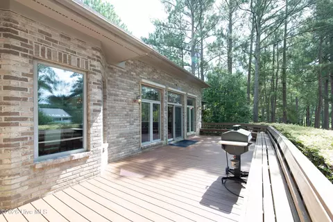 Exterior - 14 Mcmichael Dr, Pinehurst, NC 28374 photo 10 of 20