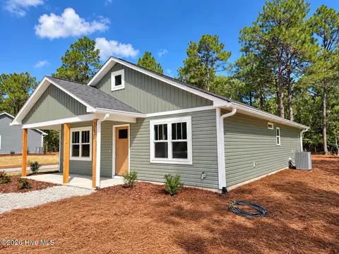 Exterior - 110 Park Ave, Pinebluff, NC 28373 photo 2 of 10