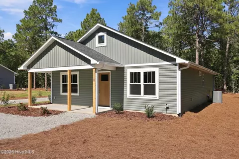 Exterior - 110 Park Ave, Pinebluff, NC 28373 photo 5 of 10