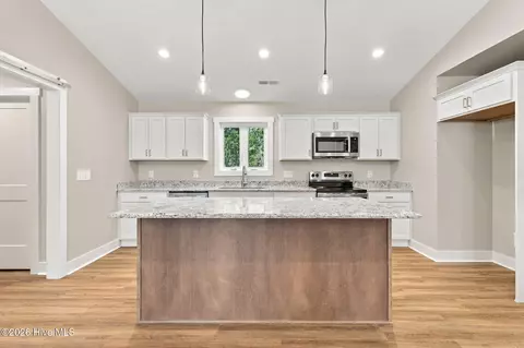 Kitchen - 122 Park Ave, Pinebluff, NC 28373 photo 3 of 6
