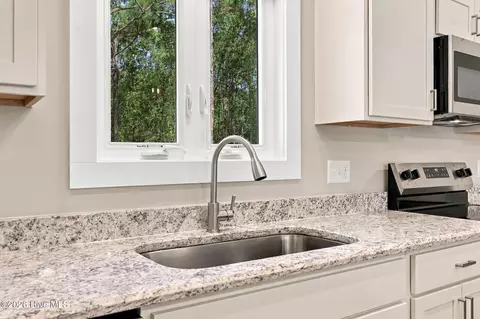 Kitchen - 122 Park Ave, Pinebluff, NC 28373 photo 6 of 6