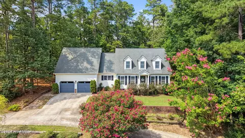 427 Newburgh Dr, Fayetteville, NC 28311