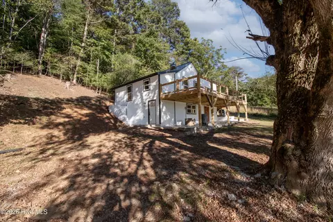 Exterior - 1993 Martins Creek Rd, Murphy, NC 28906 photo 3 of 3