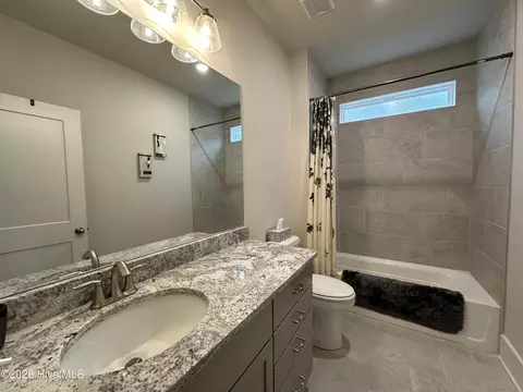 Bath - 204 Dixie Ct, Mccormick, SC 29835 photo 3 of 4