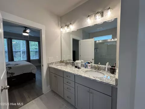 Bath - 204 Dixie Ct, Mccormick, SC 29835 photo 1 of 4