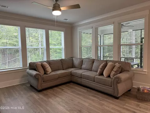 Living - 204 Dixie Ct, Mccormick, SC 29835 photo 2 of 2