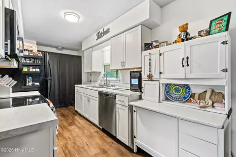 Kitchen - 121 Eason Dr, Rockingham, NC 28379 photo 2 of 4
