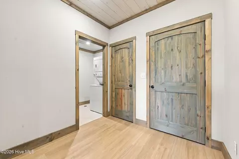 Entry Way - 58 Mutt Rdg, Murphy, NC 28906 photo 2 of 2