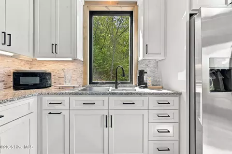 Kitchen - 58 Mutt Rdg, Murphy, NC 28906 photo 2 of 4
