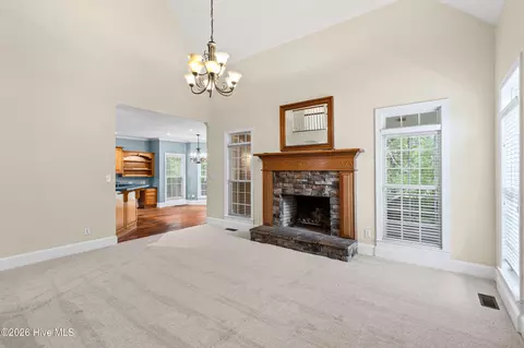 Living - 981 Shadwell Dr, Evans, GA 30809 photo 3 of 3