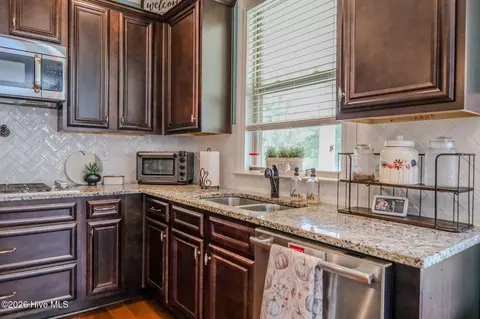 Kitchen - 5637 Sunbury Loop, Evans, GA 30809 photo 3 of 8