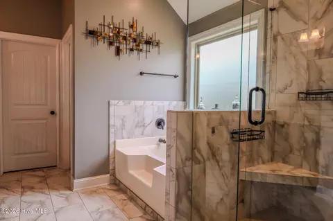 Bath - 5637 Sunbury Loop, Evans, GA 30809 photo 4 of 5