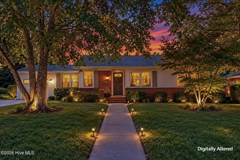 2414 Belvedere Dr, Wilmington, NC 28405