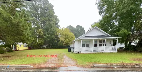 814 Cardwell St, Elizabeth City, NC 27909