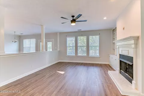 Living - 724 Avrett Cir, Evans, GA 30809 photo 4 of 6