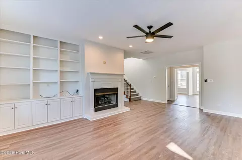 Living - 724 Avrett Cir, Evans, GA 30809 photo 5 of 6