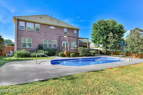 Exterior - 724 Avrett Cir, Evans, GA 30809 photo 7 of 12