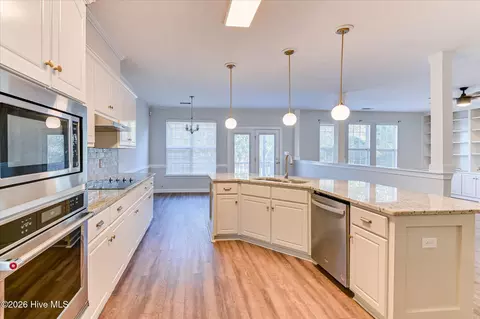 Kitchen - 724 Avrett Cir, Evans, GA 30809 photo 6 of 6