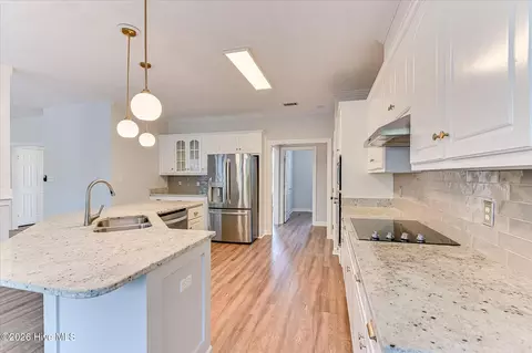 Kitchen - 724 Avrett Cir, Evans, GA 30809 photo 5 of 6