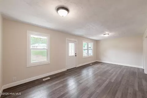 Living - 9 Linnet Loop, North Augusta, SC 29841 photo 1 of 4