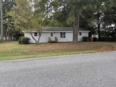 111 Coopers Ln E, Elizabeth City, NC 27909