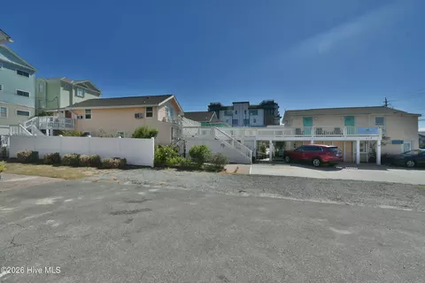 616 Carolina Beach Ave S, Carolina Beach, NC 28428