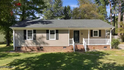 1104 Strawbush Rd, Rocky Mount, NC 27804