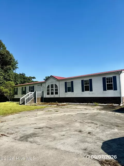 804 Maynard Blvd, Jacksonville, NC 28546
