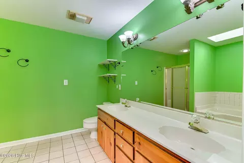 Bath - 4026 Dowling Dr, Martinez, GA 30907 photo 1 of 4
