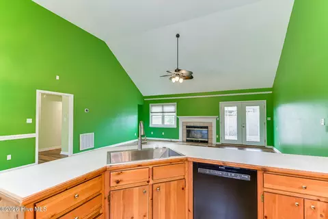 Kitchen - 4026 Dowling Dr, Martinez, GA 30907 photo 4 of 6