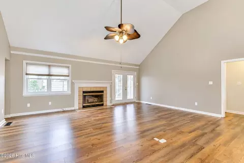 Living - 4026 Dowling Dr, Martinez, GA 30907 photo 2 of 7