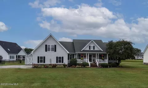 204 Grandview Dr, Elizabeth City, NC 27909