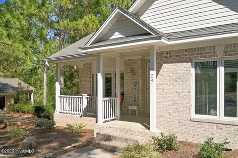 Exterior - 27 La Quinta Loop, Pinehurst, NC 28374 photo 3 of 9