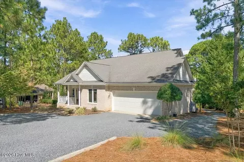 Exterior - 27 La Quinta Loop, Pinehurst, NC 28374 photo 2 of 9