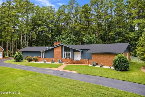 407 Bundy Ln, Laurinburg, NC 28352